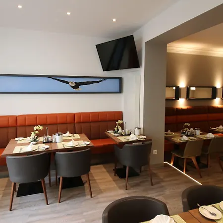 Hotel Zum Adler 3*