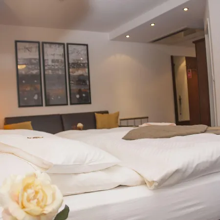 Zum Adler Hotel