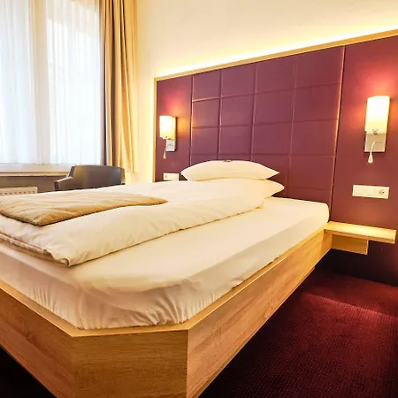 Hotel Zum Adler 3*