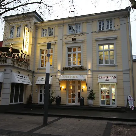 Zum Adler Отель