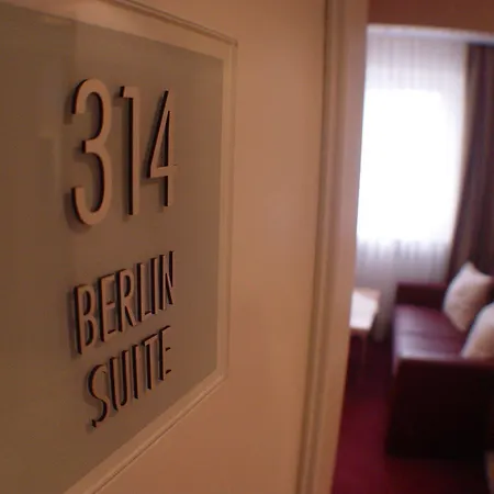 Zum Adler Hotel 3*