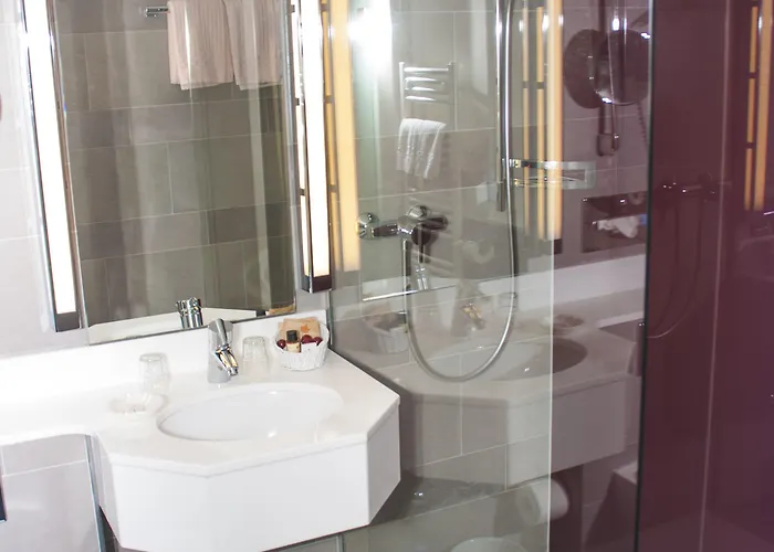 阿德勒高级酒店